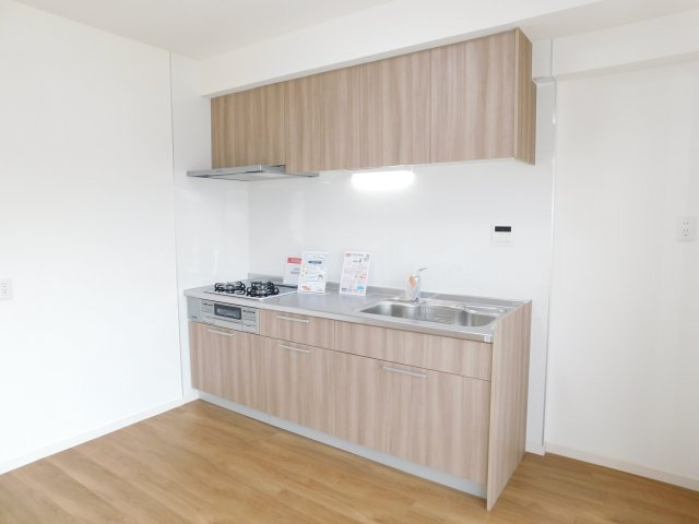 清須市土器野の中古マンションのキッチン|◇キッチン◇　　キッチン新品交換　吊り戸棚付き　（２０２５年８月リフォーム済）　