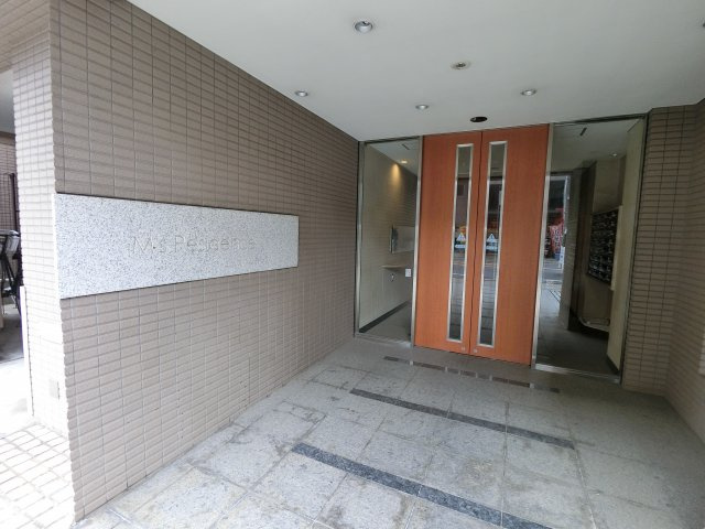 エムズレジデンスのエントランス