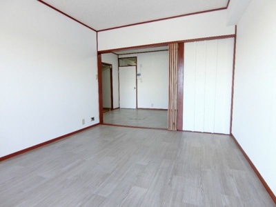 【居間・リビング】 | スカイマンションＡ棟 | 居間です