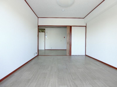 【居間・リビング】 | スカイマンションＡ棟 | こちらのリビングで趣味の時間をお楽しみください