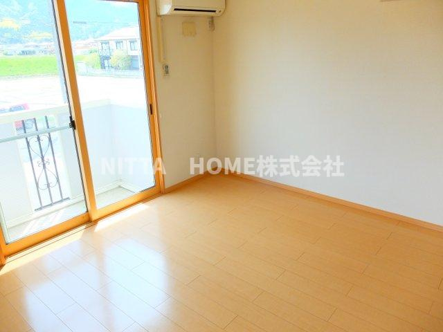 レーブプレミールⅠ番館 の寝室|寝室スペースにもぴったり◆