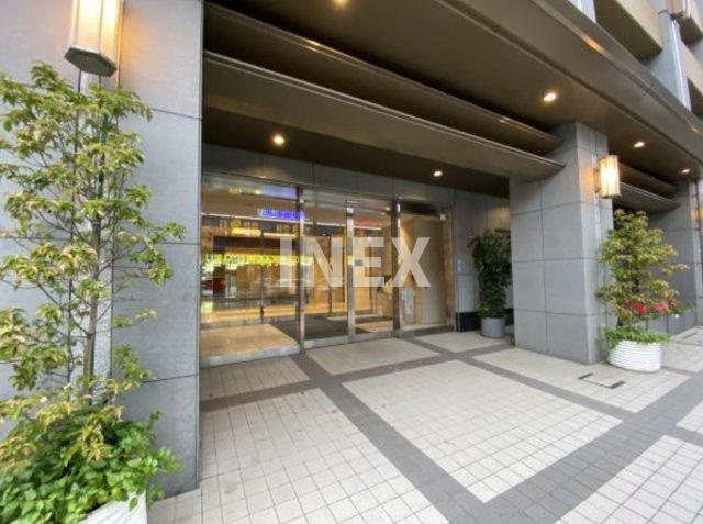 横浜市中区山下町の賃貸マンションのエントランス