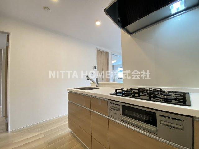 フォレストＤのキッチン|３口ガスコンロ＆グリル付き◆