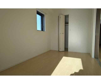 【寝室】 | アーバン尾久 | 使い勝手のいい寝室です