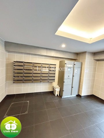 ファーストプレイス菊川のロビー