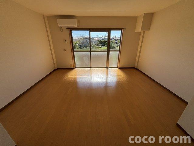 ボンドの居間・リビング|※同モデル反転タイプとなります※