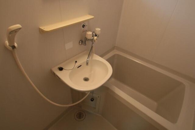 【浴室】 | リバティ・プレイス |  