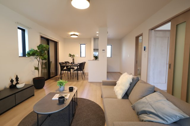 《仲介手数料無料》上尾市大字瓦葺1247-3新築一戸建てハートフルタウン