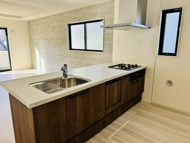 八王子市　兵衛　新築一戸建て　１期のキッチン|～使い勝手良好、スタイリッシュなオープンキッチン～