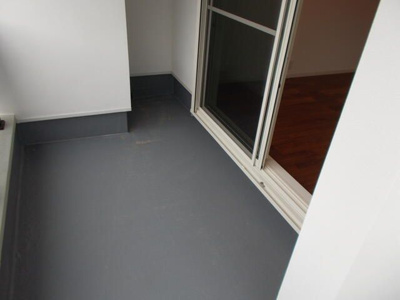 【バルコニー】 | 和泉3丁目戸建ー普通借家2年-