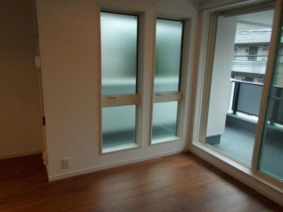 【居間・リビング】 | 和泉3丁目戸建ー普通借家2年-