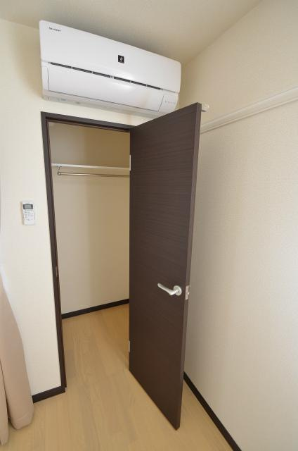 遠賀郡遠賀町大字別府のアパートの収納