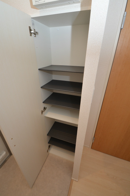 遠賀郡水巻町伊左座５丁目のアパートの玄関