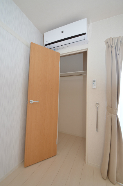 遠賀郡水巻町伊左座５丁目のアパートの収納