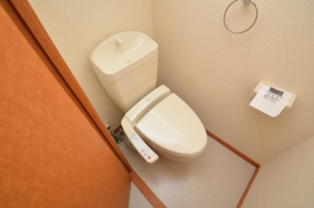 遠賀郡水巻町吉田南２丁目のアパートのトイレ