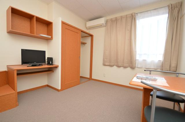 遠賀郡水巻町吉田南２丁目のアパートの寝室