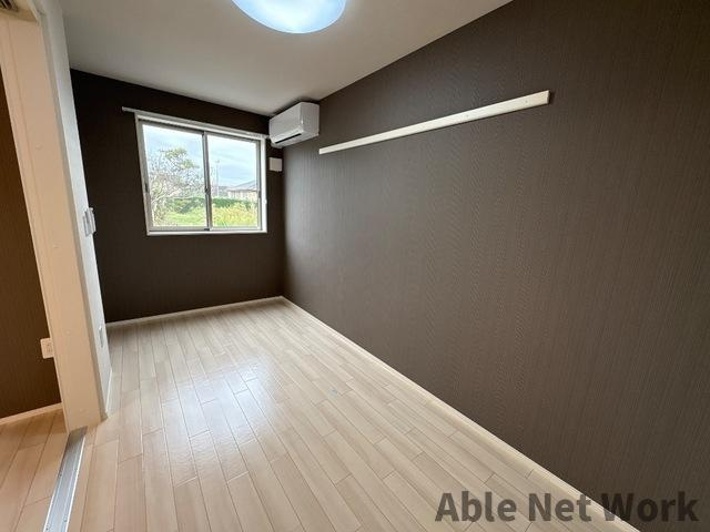 CRAISE(クレイズ)　Bの洋室|4.9帖洋室