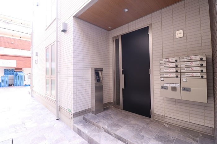 セジュール春日町２のエントランス