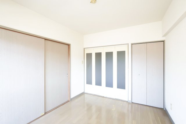 ダイナコート折尾Ⅱ　2階の洋室|現状優先になります。