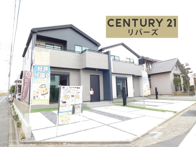 名古屋市中川区中須町字藤六の新築一戸建の前面道路含む現地写真|☆ラスト１棟☆　　新価格！！いつでもご案内出来ます♪（お問合せ当日、平日、水曜、夜間もＯＫ）　開放的な角地！　駐車並列２台ＯＫ！　続き間ＬＤＫ２２．０帖♪　パントリーやＷＩＣなど収納豊富！