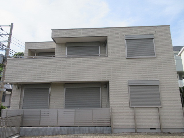 ランドマーク逗子Ⅲの外観|築浅２０２０.４完成　耐震耐火に優れた旭化成へーベルメゾン