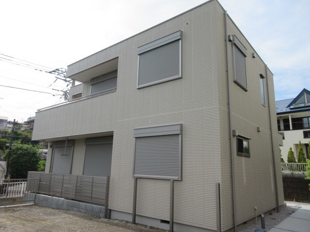 ランドマーク逗子Ⅲの外観|築浅２０２０.４完成　耐震耐火に優れた旭化成へーベルメゾン