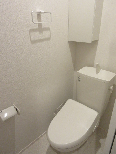 ランドマーク逗子Ⅲのトイレ|ウォシュレット完備のトイレ