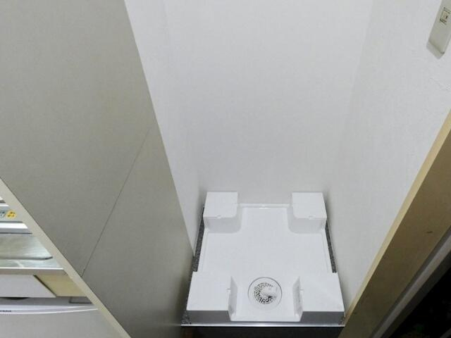 室内に洗濯機が置けます