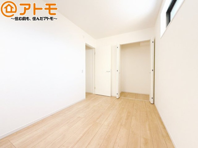 【子供部屋】 | 葵区駒形通3期　新築戸建　全1棟 | お子様のお友達が遊びに来た時も、子供部屋があると楽しく過ごせますね♪