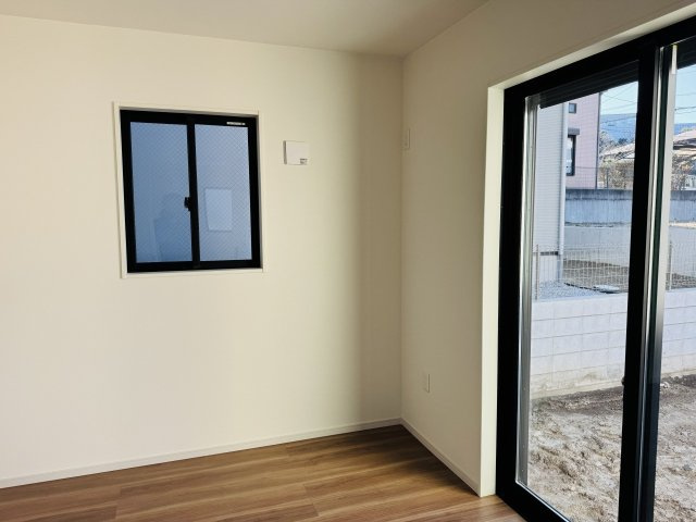 八王子市　兵衛　新築未入居戸建て　１期の洋室|～リビングに隣接している4.5帖の洋室です～