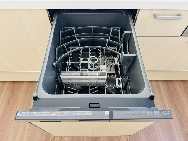 八王子市　兵衛　新築一戸建て　１期のキッチン|～食洗機付き　食事後の食器洗いはお任せ、家族でゆっくりとくつろげます～