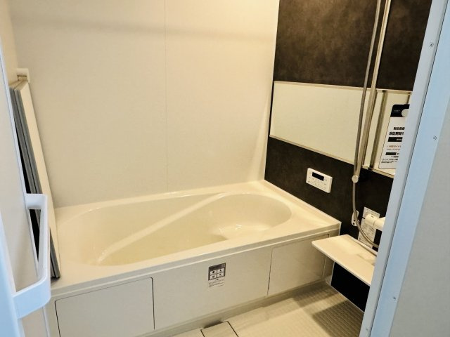 八王子市　兵衛　新築未入居戸建て　１期の浴室|～のびのびくつろげるバスルーム　１日の締めくくりに癒やしのバスタイムを～