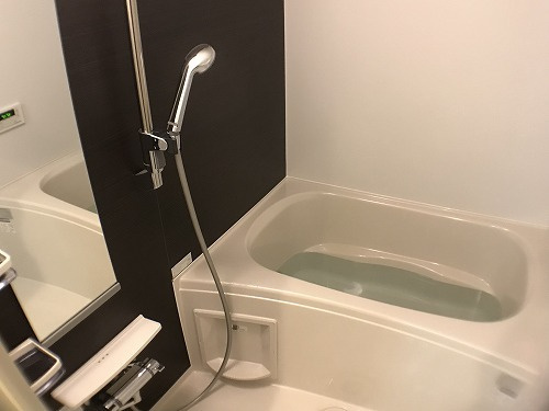 パティオの浴室