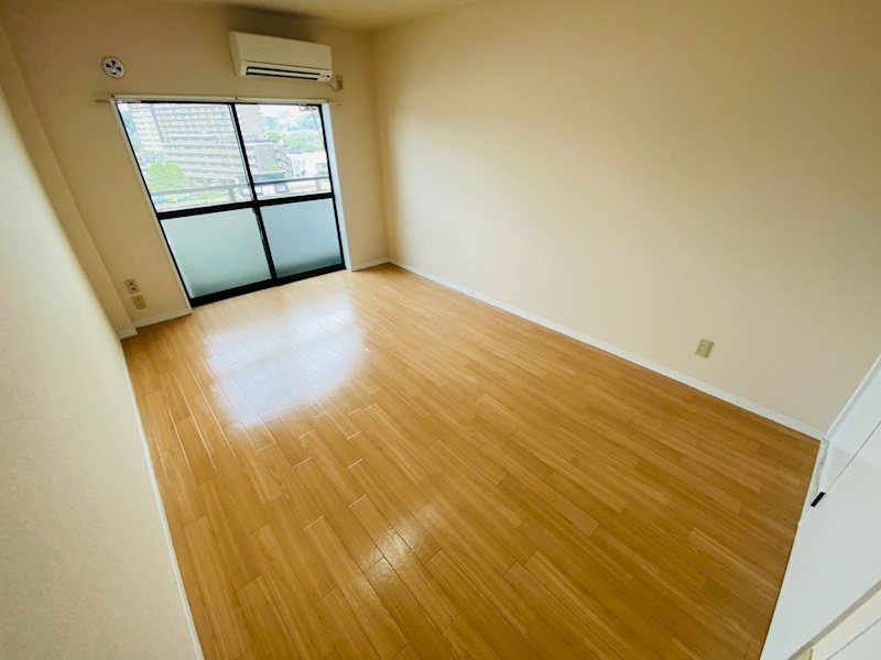 熊本市中央区黒髪３丁目の賃貸マンションの居間・リビング