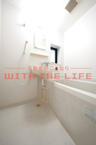 デュマン石井【キャッシュバック対象物件】の浴室|コンパクトで使いやすいお風呂です