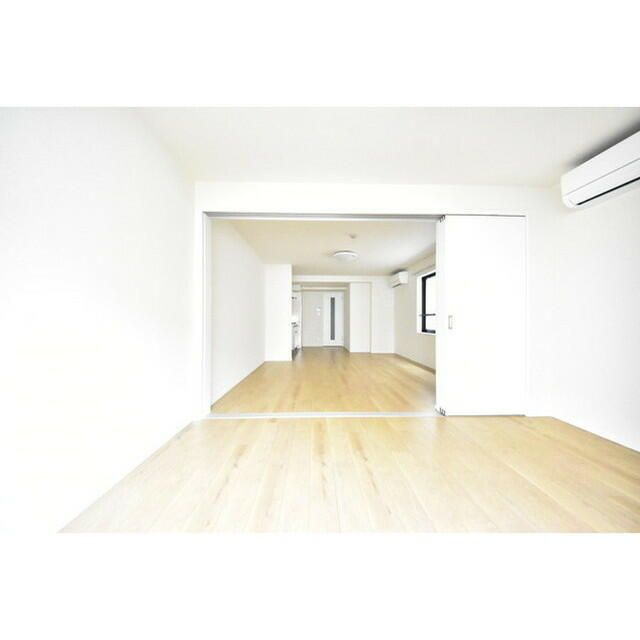 グランパセオ大岡山の居間・リビング