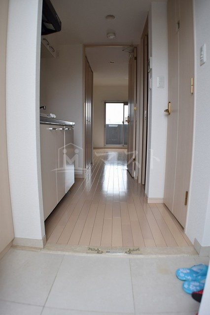 アスリート本町リバーウエストの玄関