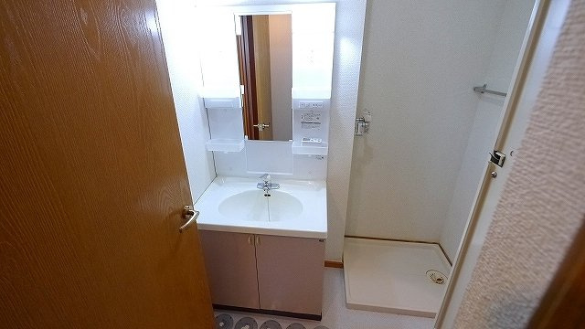 ニューシティ藤澤の洗面所