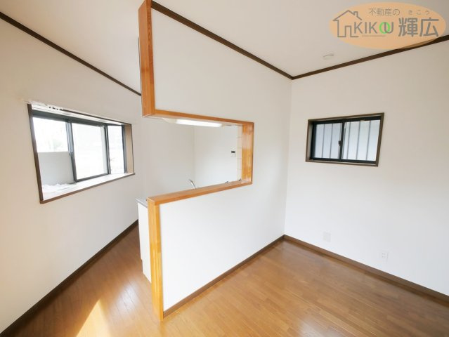 【居間・リビング】 | 明石市大久保町江井島　中古戸建