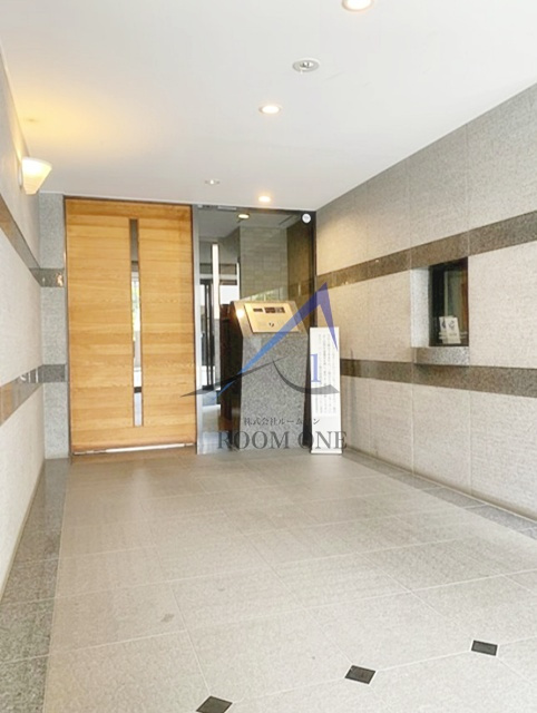 ルーブル南馬込弐番館のエントランス|エントランスです。