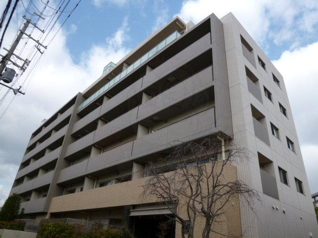 イニシア豊中刀根山の外観