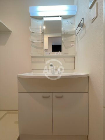 クローバー・グランデ昭和町の独立洗面台|クローバー・グランデ昭和町　洗面台