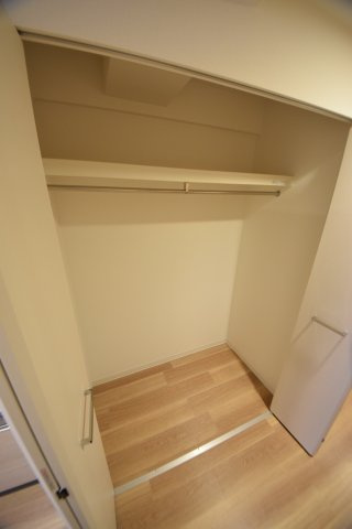 KGソフィアアベノ播磨町の収納|Kgソフィアアベノ播磨町　クローゼット