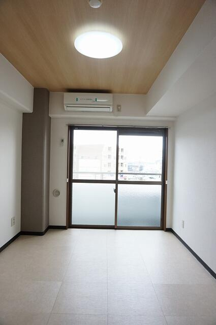 松本ビルの寝室