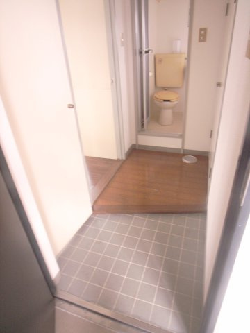 ダイナコート　久留米駅前　11階の玄関|別号室のものになります。現状優先。