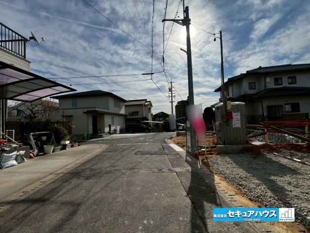 【同施工物件ご案内可能】豊明市前後町仙人塚　全2棟の前面道路含む現地写真|事前予約にて現地ご見学いただけます！お気軽にお問い合わせください♪
■株式会社　セキュアハウス　豊明支店■
住宅ローンに強く、知識、経験豊富なスタッフ在籍
お客様に寄り添い、ご成約後もサポート致します