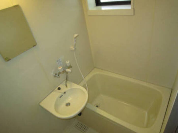 ジュネス92の浴室