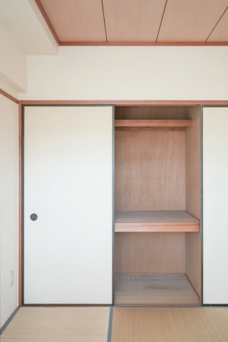 ダイナコート折尾Ⅱ　3階の収納|現状優先になります。