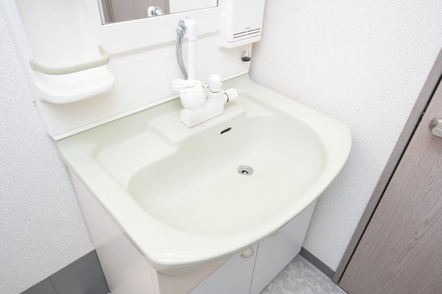 ダイナコート折尾Ⅱ　3階の独立洗面台|現状優先になります。