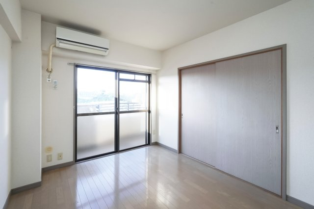 ダイナコート折尾Ⅱ　3階の洋室|現状優先になります。